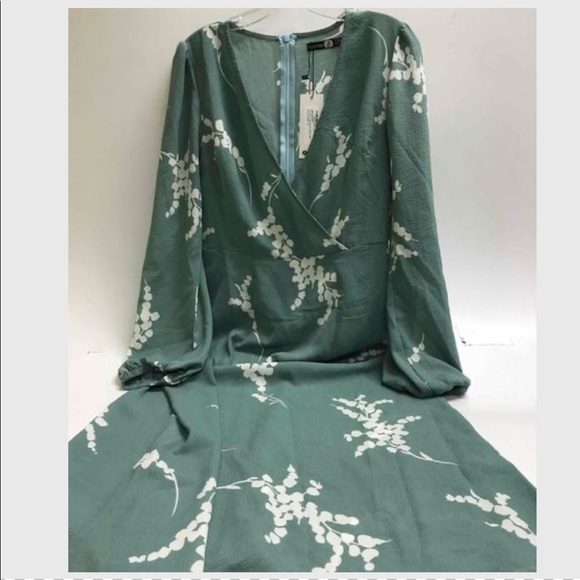 BOOHOO Tall Floral Print Wrap Midi Dress Sage - Picture 6 of 9